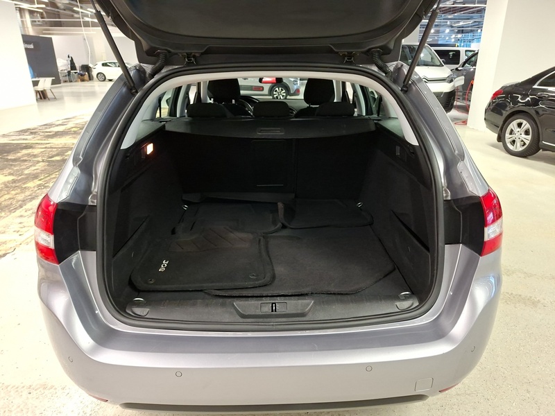 Peugeot 308 vaihtoauto