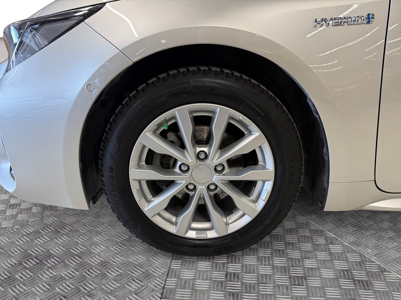 Suzuki Swace vaihtoauto