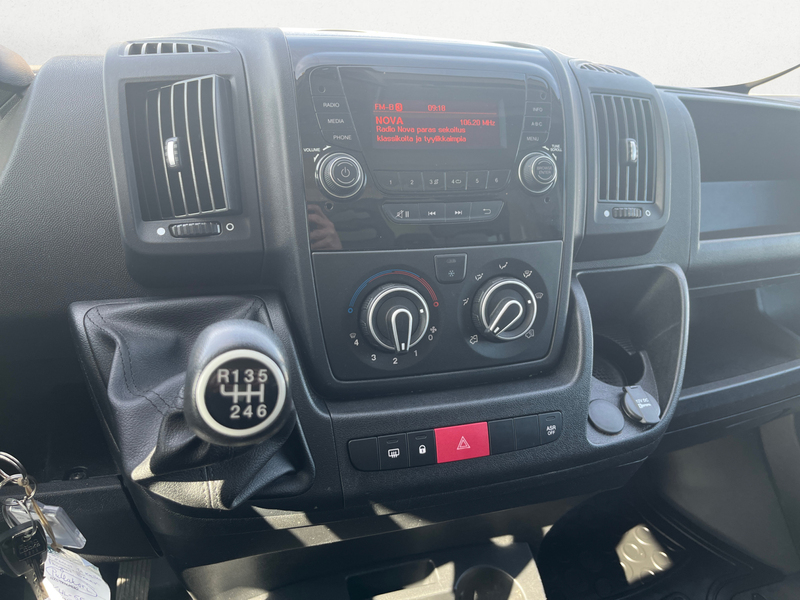 Peugeot Boxer vaihtoauto