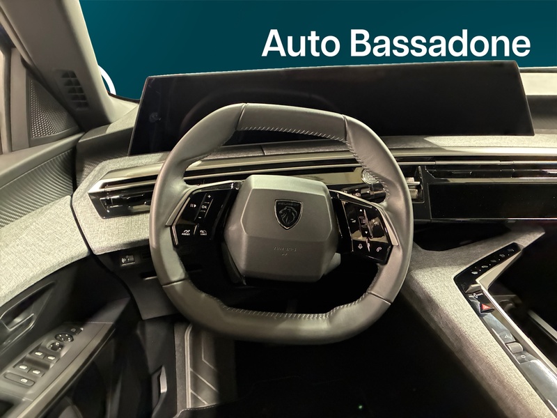 Peugeot E-3008 vaihtoauto