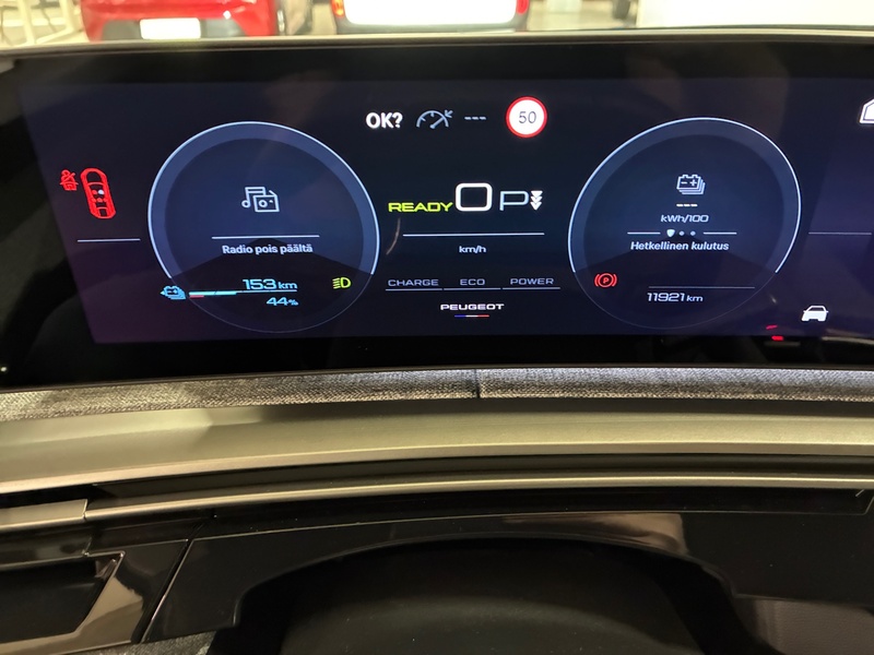 Peugeot E-3008 vaihtoauto