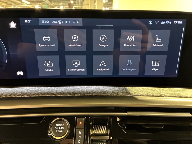 Peugeot E-3008 vaihtoauto