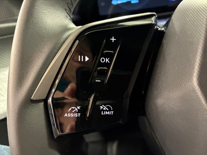 Peugeot E-3008 vaihtoauto