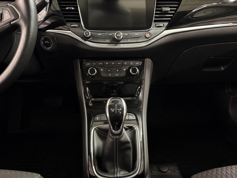 Opel Astra vaihtoauto