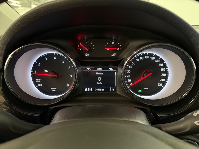 Opel Astra vaihtoauto