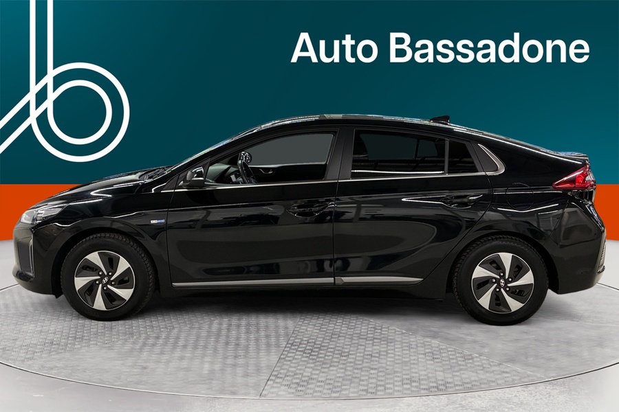 Hyundai IONIQ hybrid vaihtoauto