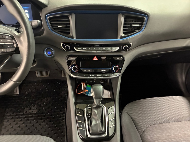 Hyundai IONIQ hybrid vaihtoauto