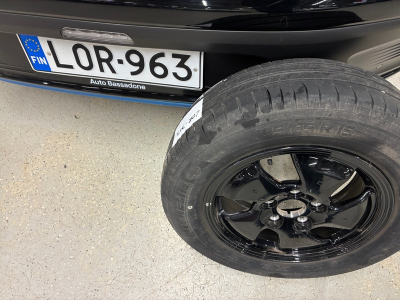 Hyundai IONIQ hybrid vaihtoauto