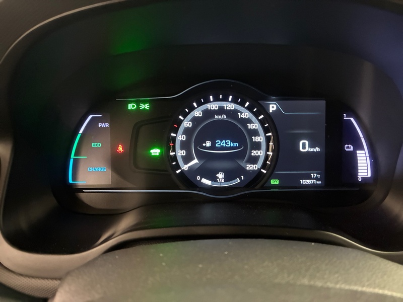 Hyundai IONIQ hybrid vaihtoauto