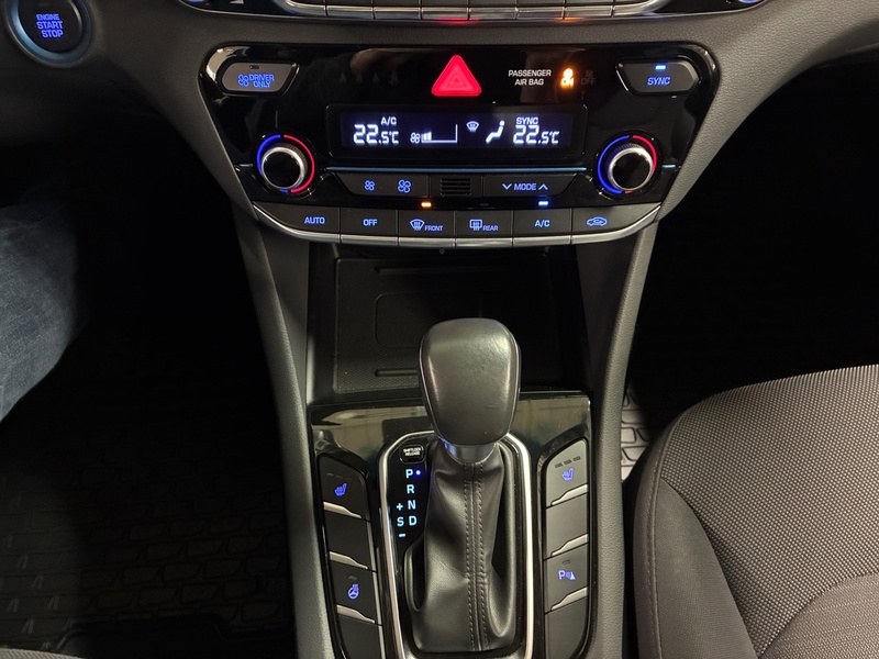 Hyundai IONIQ hybrid vaihtoauto