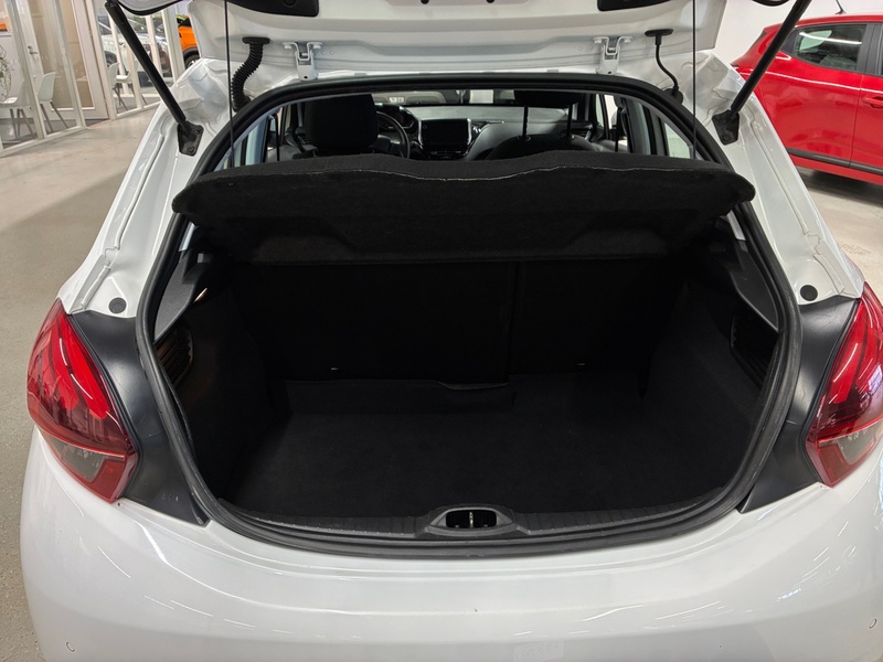 Peugeot 208 vaihtoauto