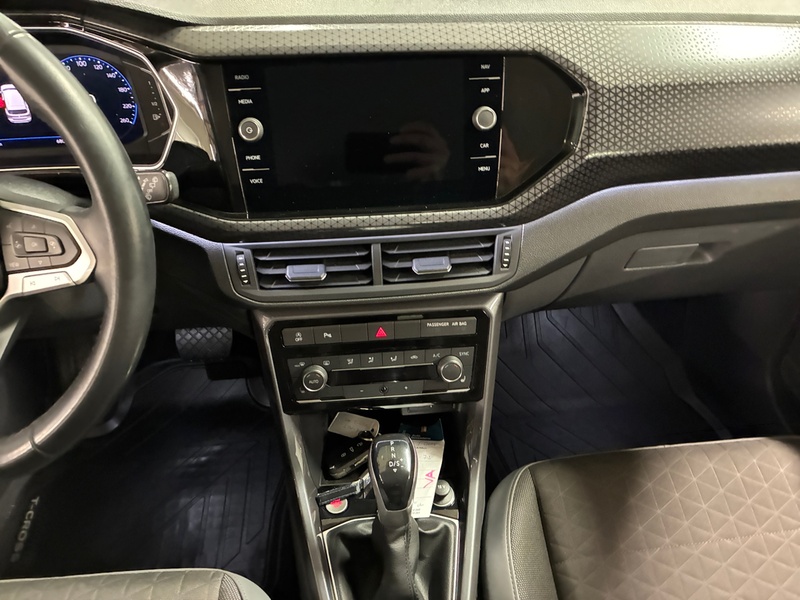 Volkswagen T-Cross vaihtoauto