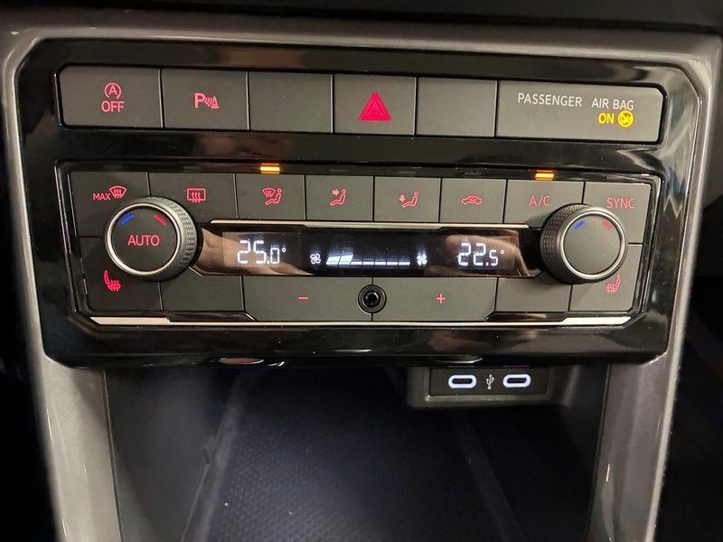 Volkswagen T-Cross vaihtoauto