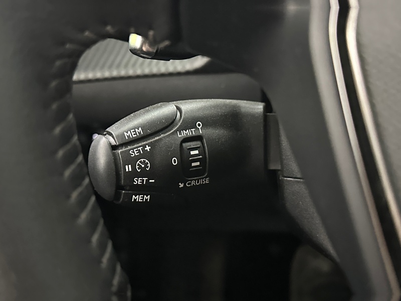 Peugeot 208 vaihtoauto