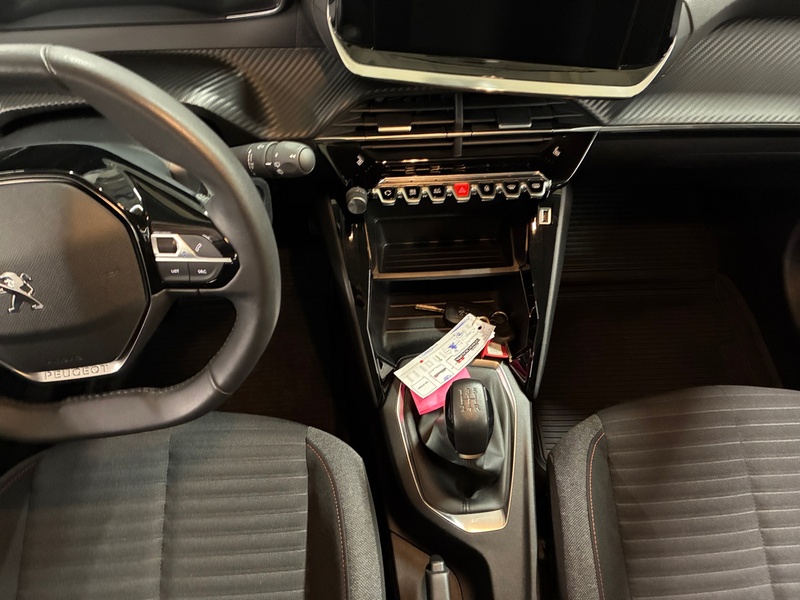 Peugeot 208 vaihtoauto