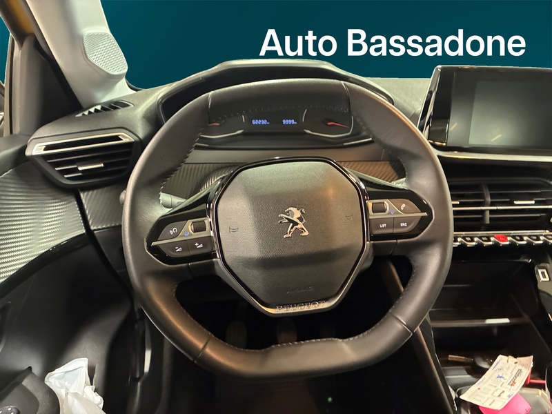 Peugeot 208 vaihtoauto