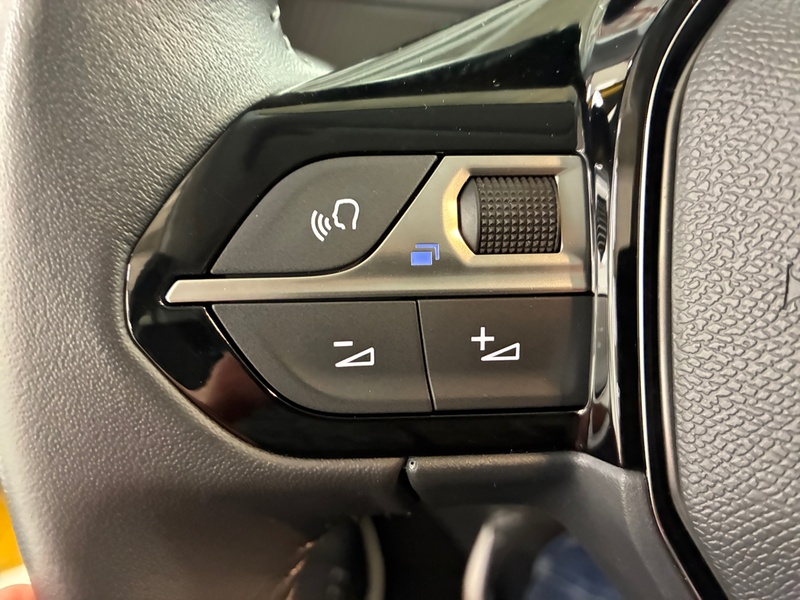 Peugeot 208 vaihtoauto