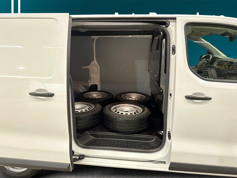 Peugeot e-Expert vaihtoauto