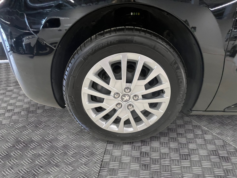 Peugeot e-Expert vaihtoauto