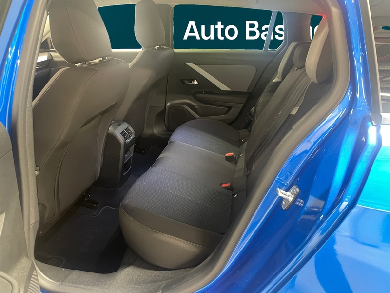 Opel Astra vaihtoauto