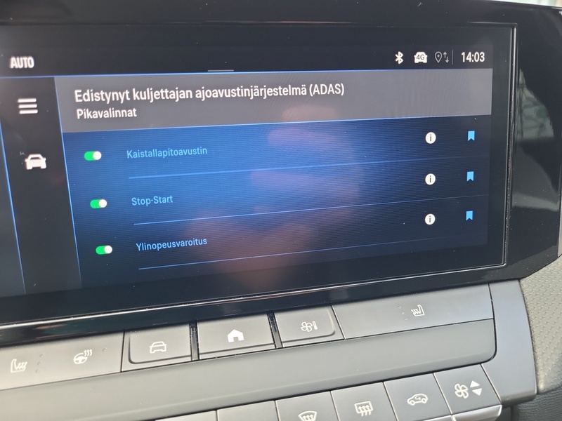 Opel Astra vaihtoauto