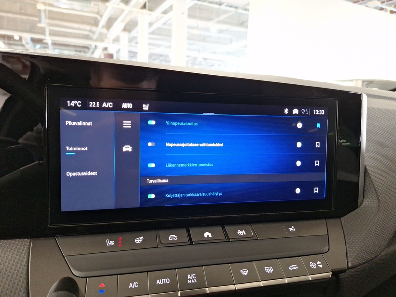 Opel Astra vaihtoauto