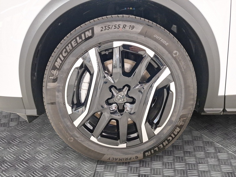 Peugeot E-3008 vaihtoauto