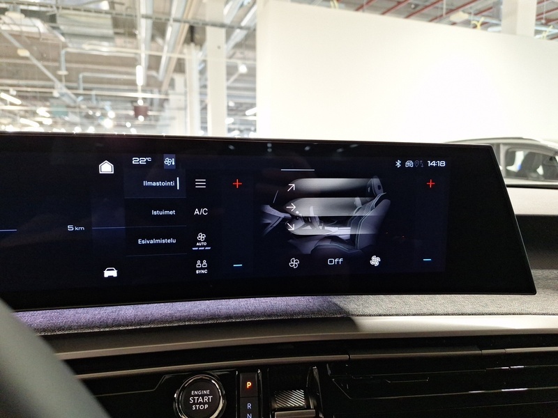 Peugeot E-3008 vaihtoauto