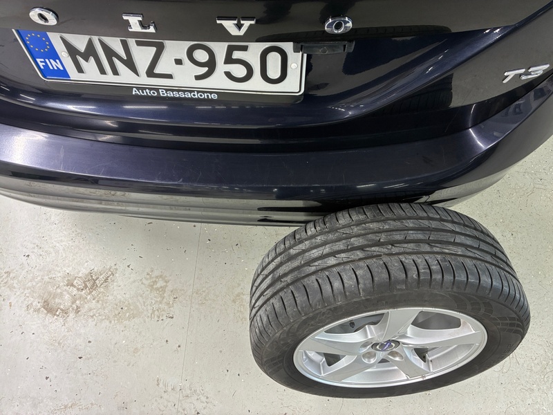 Volvo V60 vaihtoauto