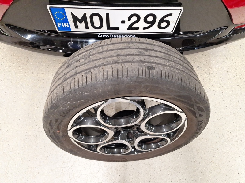 Alfa Romeo Tonale vaihtoauto