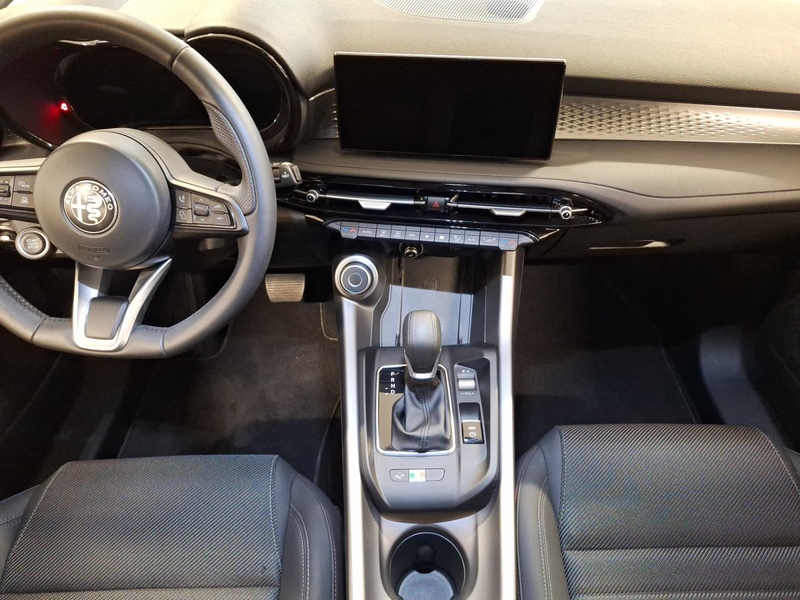 Alfa Romeo Tonale vaihtoauto