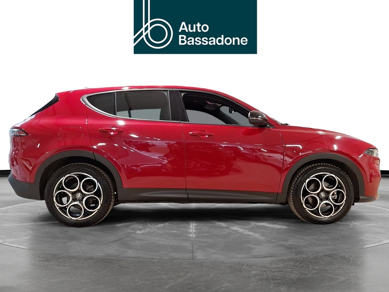 Alfa Romeo Tonale vaihtoauto