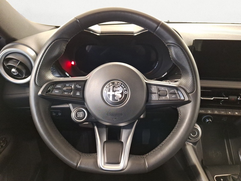 Alfa Romeo Tonale vaihtoauto