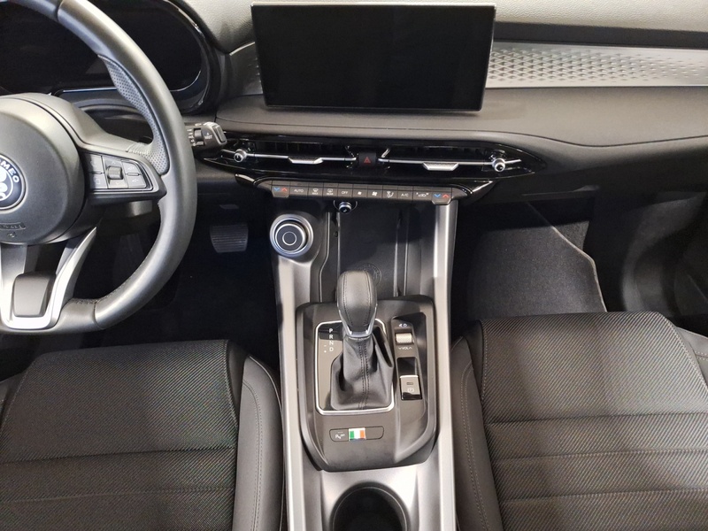 Alfa Romeo Tonale vaihtoauto