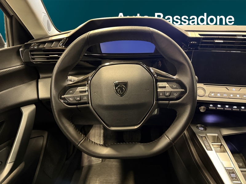 Peugeot 308 vaihtoauto