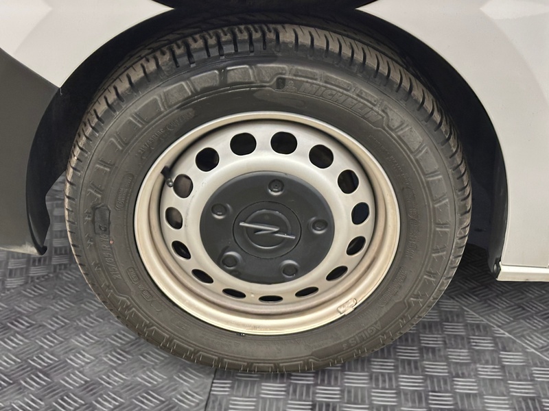 Opel Vivaro-e vaihtoauto