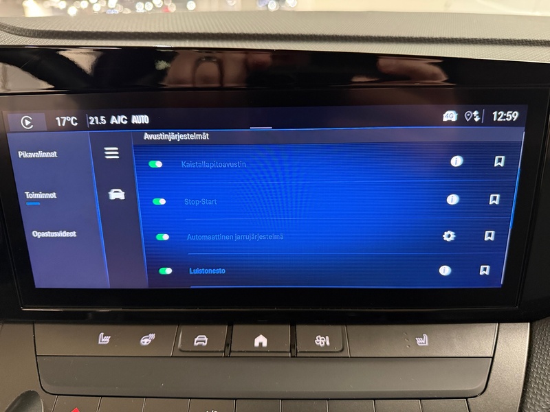 Opel Astra vaihtoauto