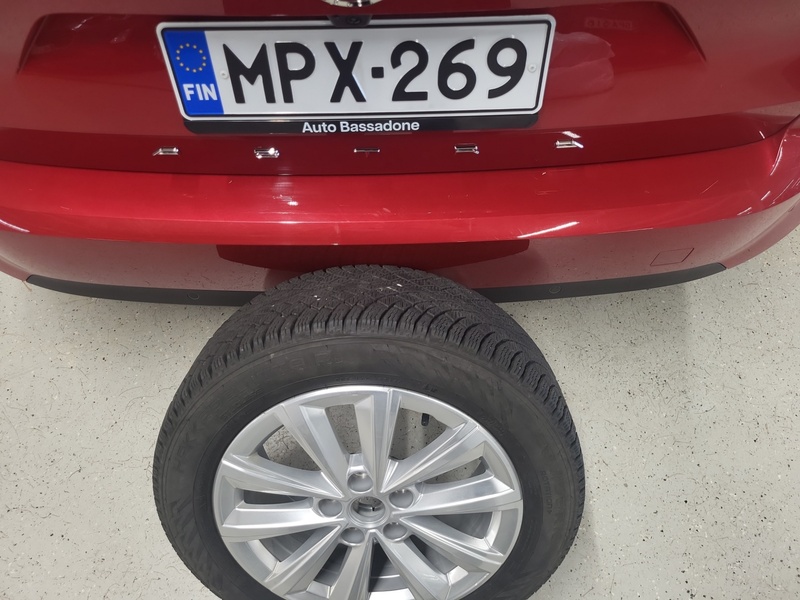 Opel Astra vaihtoauto