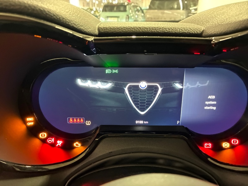 Alfa Romeo Tonale vaihtoauto