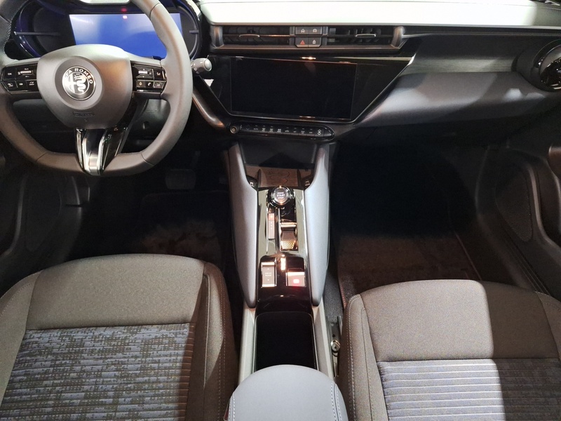 Alfa Romeo Junior vaihtoauto