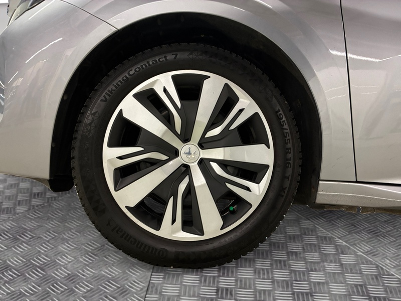 Peugeot 208 vaihtoauto