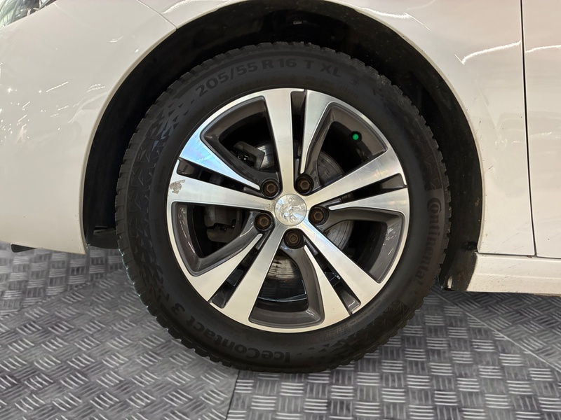 Peugeot 308 vaihtoauto