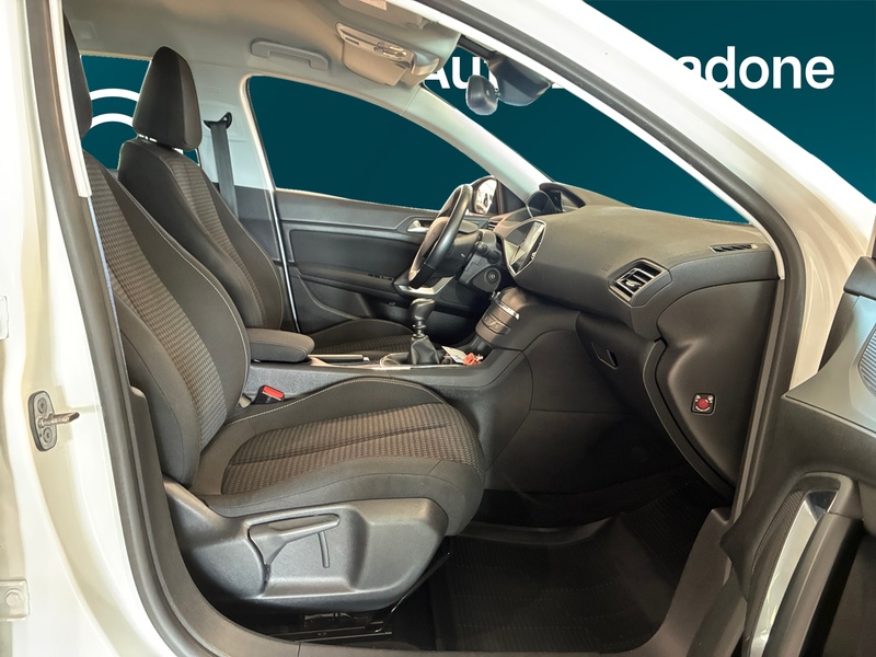 Peugeot 308 vaihtoauto