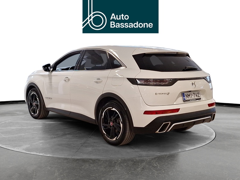 DS 7 Crossback vaihtoauto