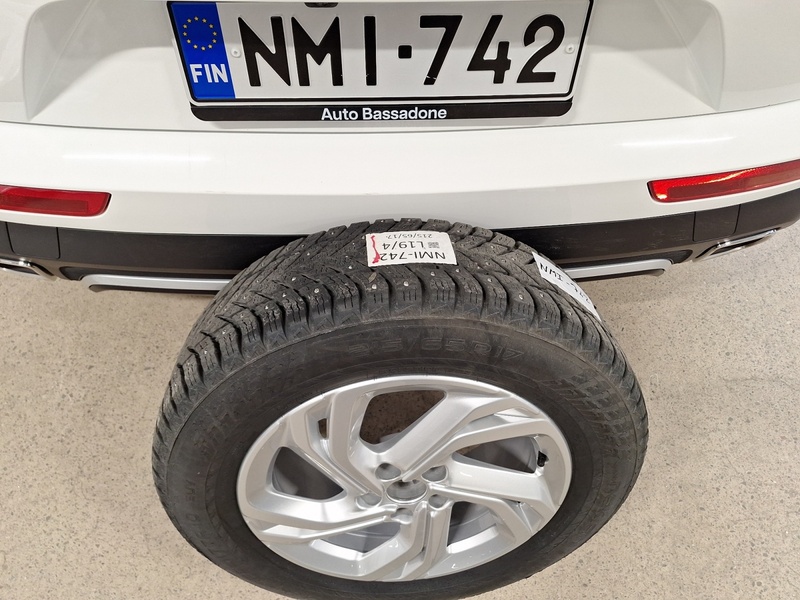 DS 7 Crossback vaihtoauto