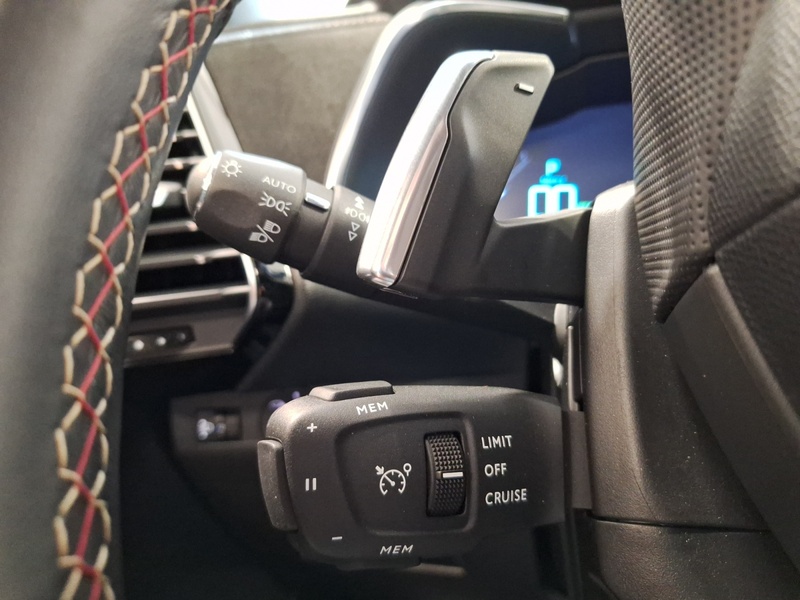 DS 7 Crossback vaihtoauto