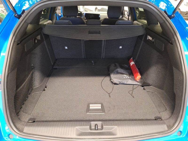 Opel Astra vaihtoauto