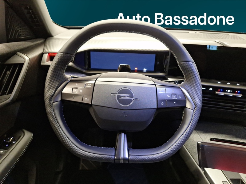 Opel Grandland vaihtoauto