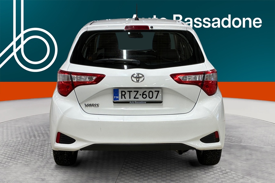 Toyota Yaris vaihtoauto