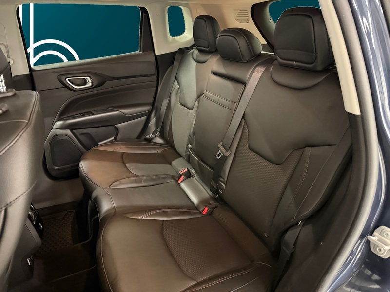 Jeep Compass vaihtoauto